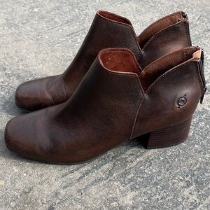 Born Womens Brown Leather Upper Boots Booties Size 11M